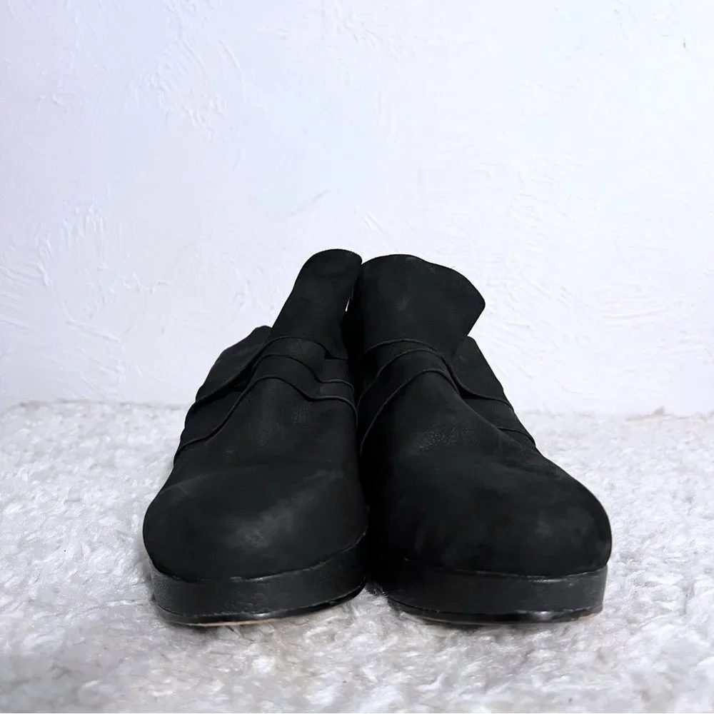 EILEEN FISHER Black Suede Closed Toe Mules Platform Chunky Women's Size 10